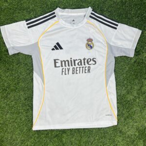 لباس اول رئال مادرید ( ورژن هوادار - فصل جدید 2025/2026)